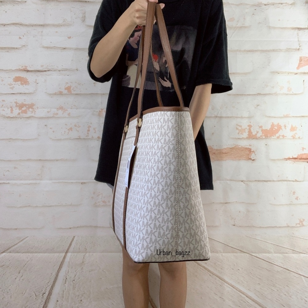 Michael Kors Sady Large Tote - Picture 2 of 9